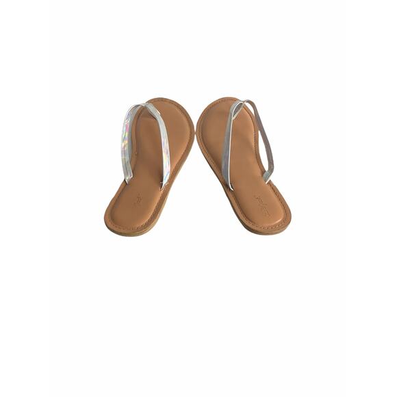 Cat & Jack Girls Metallic Thong Flip Flop Sandals - Picture 2 of 6